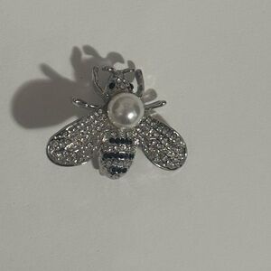 Bee Pin